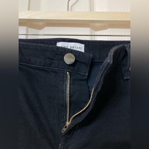 Bundle of Lane Bryant Mid Rise Boyfriend Black Light Wash Jean Shorts 14 Denim - Picture 12 of 16